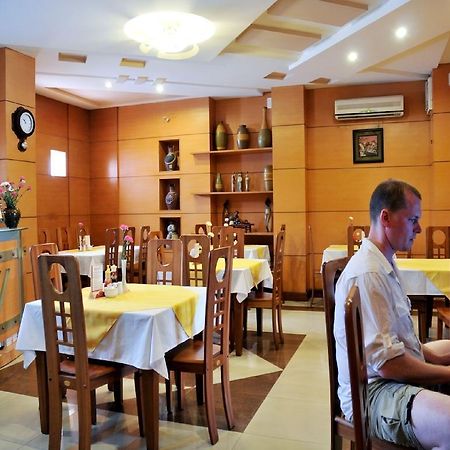 Lac Vien Hotel Ho Chi Minh City Exterior photo