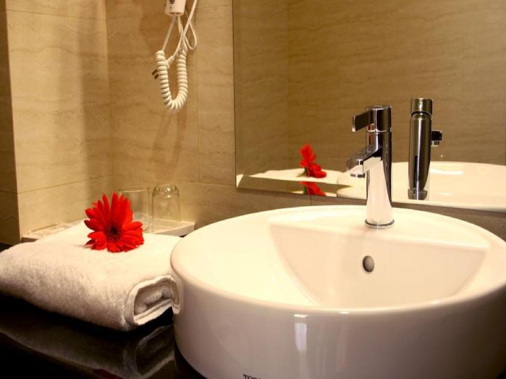 Lac Vien Hotel Ho Chi Minh City Room photo